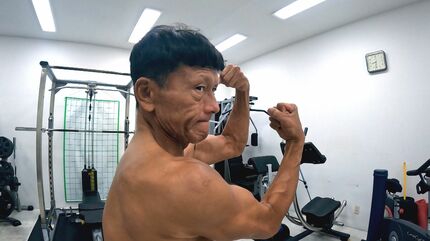 ボディビル外科医が医学的見地から教える「効かせる」筋トレインテリジェントマッスル 体重100キロから驚異の変身…57歳の整形外科医が“別人級マッチョ”に