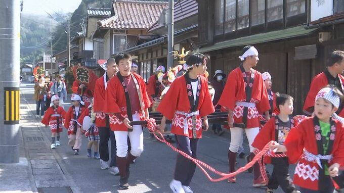 震度5強の地震から3か月…爪痕残る「布部断層」近くの集落に笑顔もたらす「子どもみこし」　少子化で参加者は減少するも…住民の思いとは？|TBS NEWS DIG