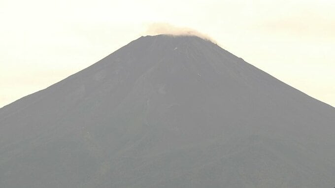 富士山の山梨県側の登山道　男性が意識を失い死亡　死者はこの夏2人目　|　山梨のニュース | ＵＴＹテレビ山梨