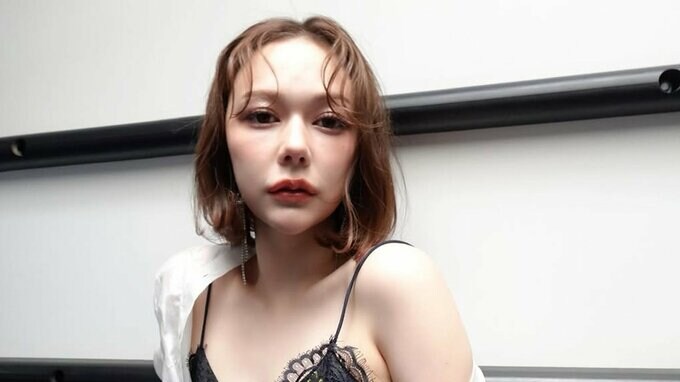 【 村重杏奈 】　「今日もSpecialに可愛かったです村重！！」「村重はクール系も綺麗系もいけるんかーい！」　自画自賛　イメチェンショットを公開|TBS NEWS DIG