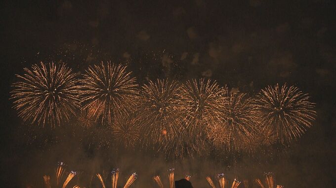 夜空彩る１万発　震災からの復興祈り…双葉花火　福島　|　福島のニュース│TUF