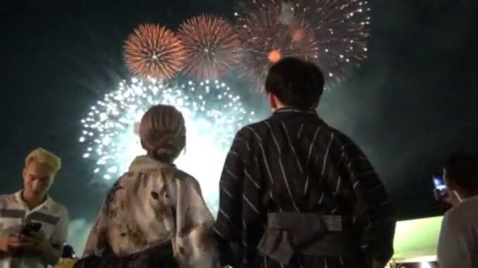 「すごく幸せ」夜空彩る1万発の大輪 東京ディズニーリゾート・スペシャルドローンショーも 三津浜花火大会　|　愛媛のニュース - Nスタえひめ｜あいテレビは6チャンネル