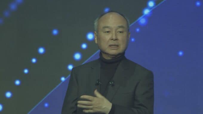 ソフトバンクG・孫社長　10億個の「AIエージェント」活用する計画を発表