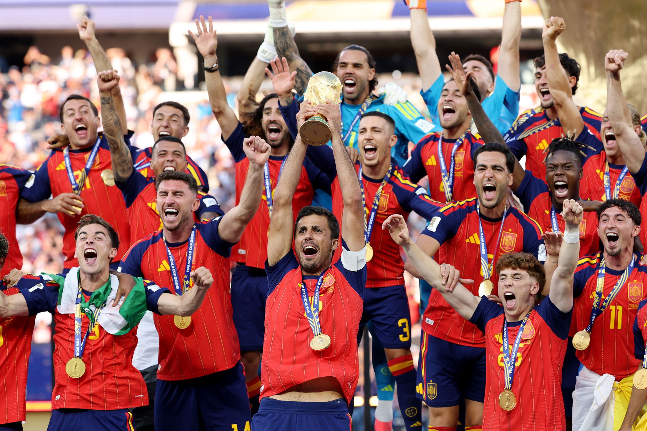 スペイン、2度目のW杯優勝－延長1－0で下す、アルゼンチンは退場響く