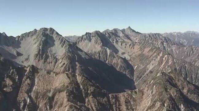 「下山中に滑落した」北アルプス前穂高岳で遭難　北海道の65歳男性を県警ヘリで救助　松本市内の病院に搬送　足にけがをしている模様　長野|TBS NEWS DIG