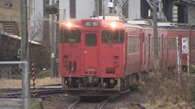 JR氷見線 始発から通常運転を再開　運転見合わせ後の復旧工事が完了　富山　|　富山のニュース｜天気・防災｜チューリップテレビ