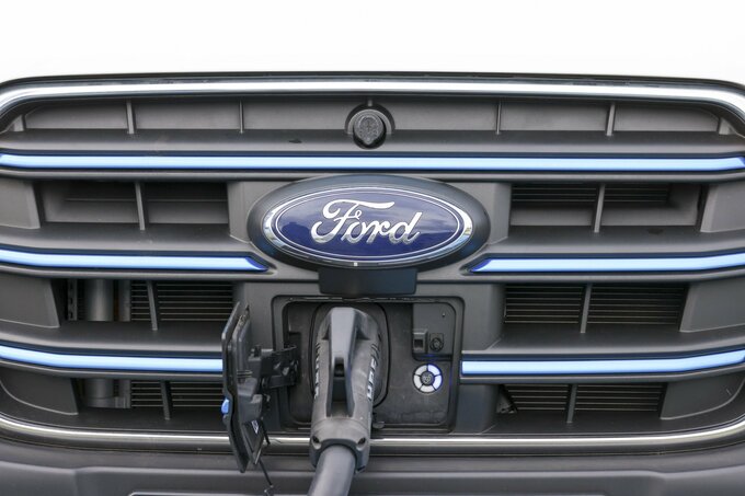 米フォードが仏ルノーと協業－欧州で手頃な価格のEVを開発・生産