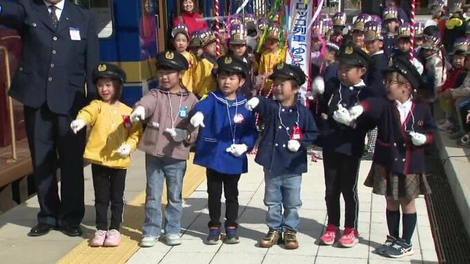 今年も観光トロッコ列車の季節です！明日から運行 ひと足はやく園児が「出発進行！発車！」　南阿蘇鉄道|TBS NEWS DIG
