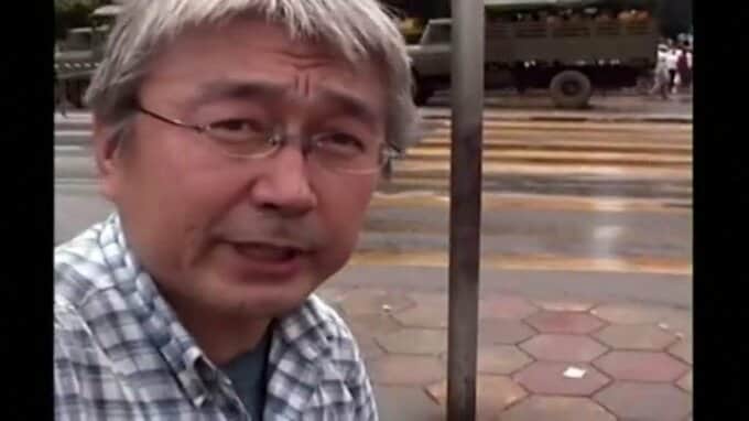 長井健司さん殺害から19年 今治で妹らが墓参り ミャンマー人留学生も静かに平和祈る　|TBS NEWS DIG