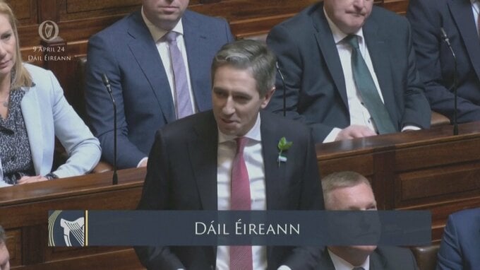 アイルランドに最年少首相　37歳のハリス氏が就任　党勢の立て直しが課題