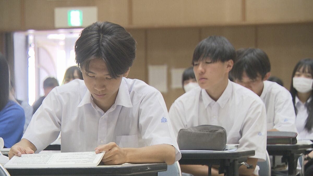 「手を差し伸べたい…」高校生25人が防災士研修に初参加　若き担い手の育成へ　資格取得者のうち30代以下はわずか1割