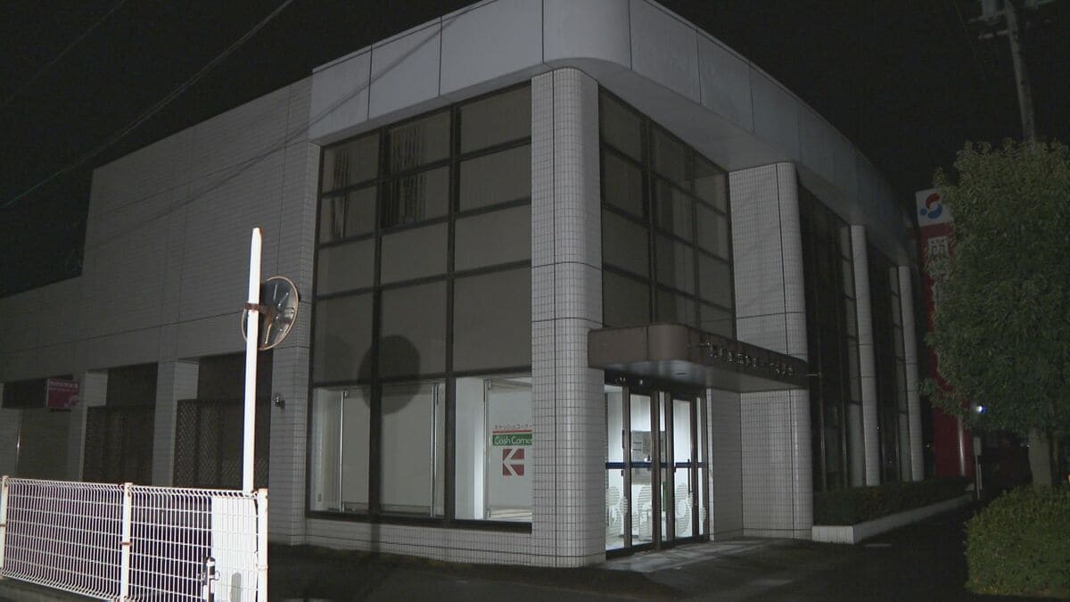 信用金庫の駐車場で強盗事件 フィリピン国籍の男を逮捕 ATMでの出金後の女性に包丁突きつけ現金入りのカバンを奪った疑い 愛知・刈谷市