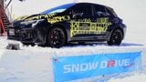 苗場スキー場に「ユーミン」コラボのGRカローラ登場　雪上試乗イベントで“レーサー気分”も　「SNOW DRIVE」開催中　新潟・湯沢町　|　新潟のニュース・天気｜BSN NEWS｜BSN新潟放送