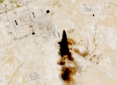 サウジ石油施設から立ち上る煙、トレーダーを神経質にする衛星画像| TBS CROSS DIG with Bloomberg