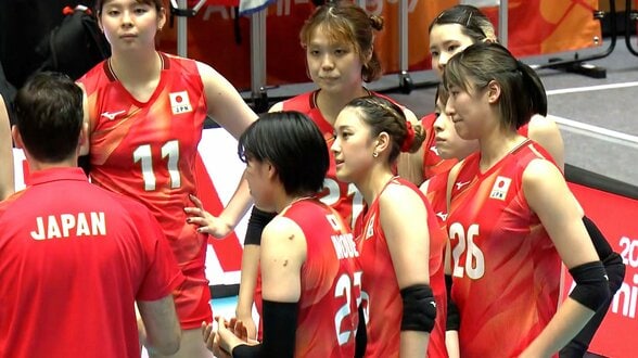 バレー女子日本、48年ぶりの金メダル獲得ならず　中国にストレートで屈し3連覇を許す【アジア大会】|TBS NEWS DIG