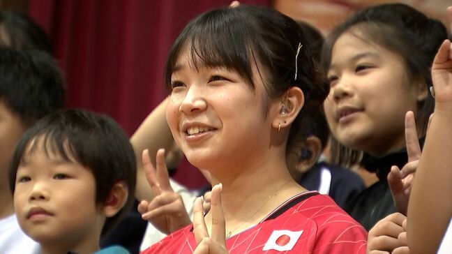 香川県出身のデフバドミントン日本代表、片山結愛選手　聴覚支援学校の子どもたちと交流|TBS NEWS DIG