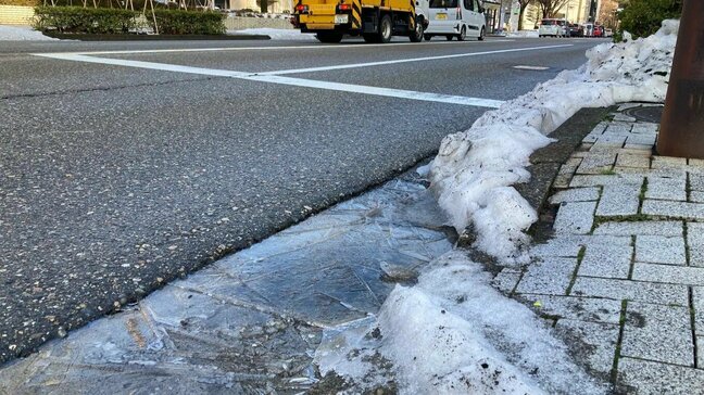 厳しい冷え込み　交通事故相次ぐ 北陸道で通行止め 金沢で車が用水転落|TBS NEWS DIG
