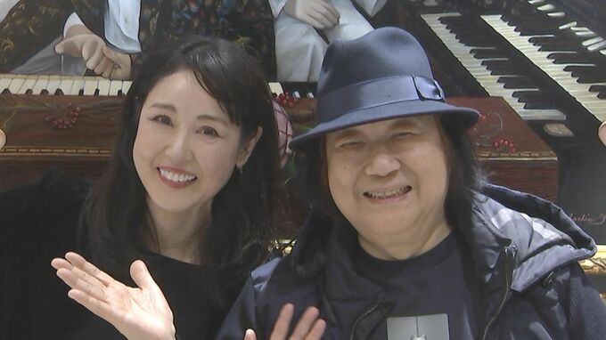 【ゴダイゴ・ミッキー吉野】妻・祥江さんの個展で“営業部長“としてPR「古希以降、“こき“使われています」|TBS NEWS DIG