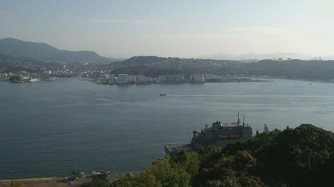 アメリカ海軍の原子力潜水艦「グリーンヴィル」佐世保入港|TBS NEWS DIG