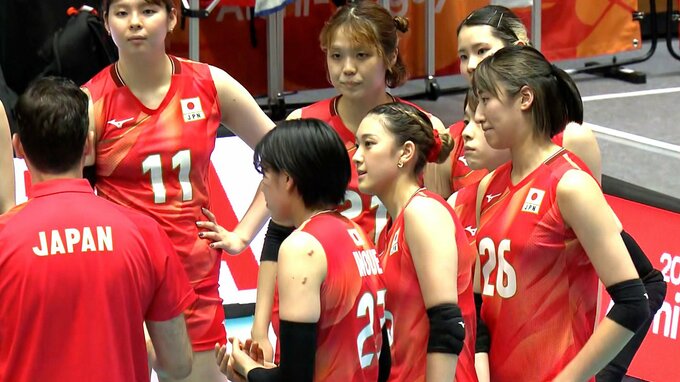 バレー女子日本、48年ぶりの金メダル獲得ならず　中国にストレートで屈し3連覇を許す【アジア大会】|TBS NEWS DIG