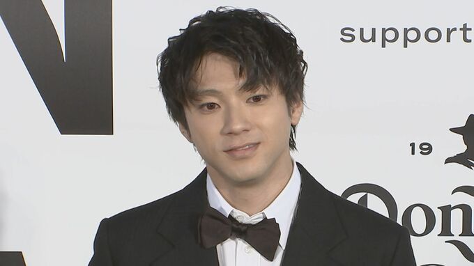 【山田裕貴】GQ MEN OF THE YEAR受賞「素敵な賞をもらって訳が分からず、明日の撮影も頑張ろうと」新しい学校のリーダーズ、Mrs.  GREEN APPLEらも受賞|TBS NEWS DIG