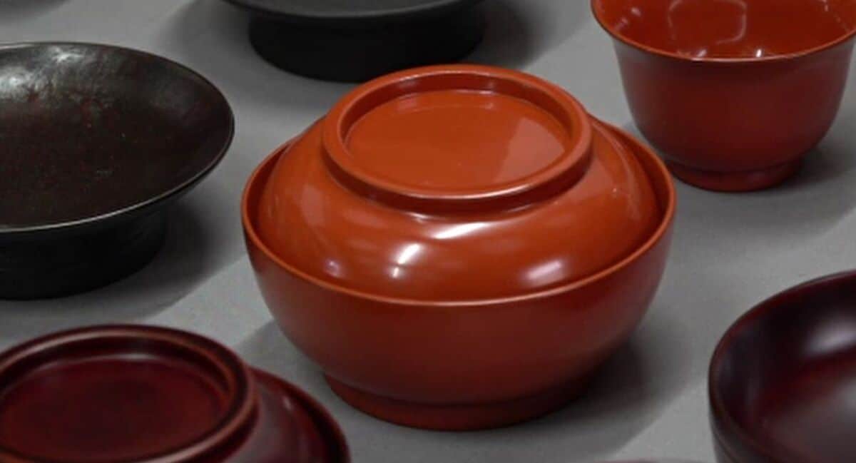 進物盆　10号　輪島塗　アソベの漆器 10-1 輪島塗 夫婦椀／小華沈金／ペア | 輪島塗 加藤漆器店 公式