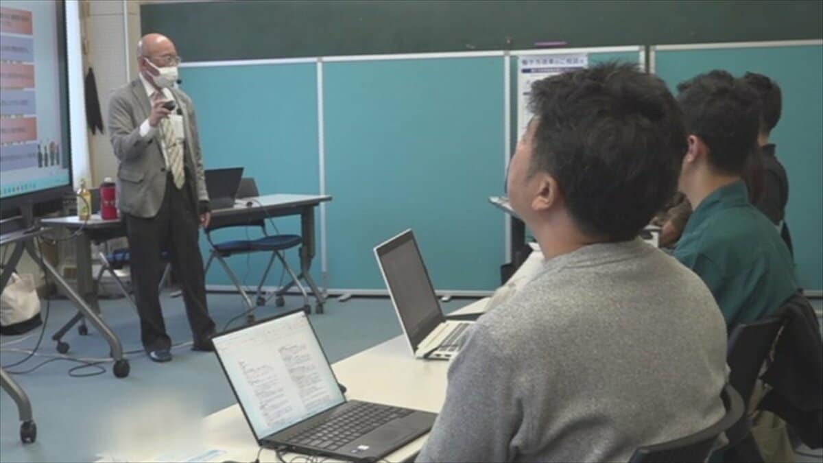 創業を目指す人を支援する『創業サークル』　AIを活用した創業計画書の作成方法など学ぶ　山梨・北杜市