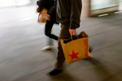 米百貨店メーシーズ、低調な売上高見通し－ホリデー商戦の厳しさ示唆| TBS CROSS DIG with Bloomberg