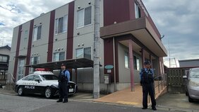 「建物の中がオレンジ色に」保育園で火災 防犯カメラに不審な人物 職員室と図書室の一部が燃える けが人なし 埼玉・松伏町|TBS NEWS DIG