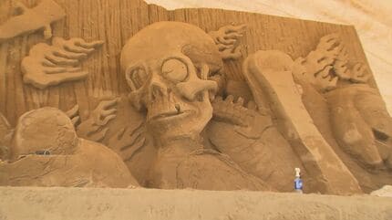 砂の美術館「砂で世界旅行・日本」に新作砂像 テーマは「日本の妖怪