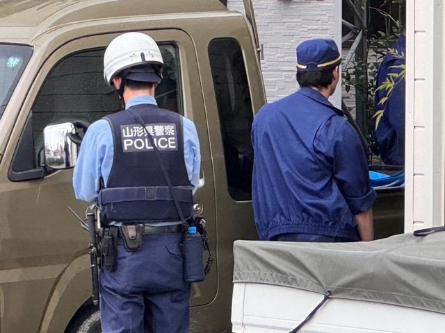 【速報】向かってきたため発砲 その場でクマが死んだことを確認 鶴岡市の住宅敷地に侵入した熊に猟友会が対応(山形)|TBS NEWS DIG