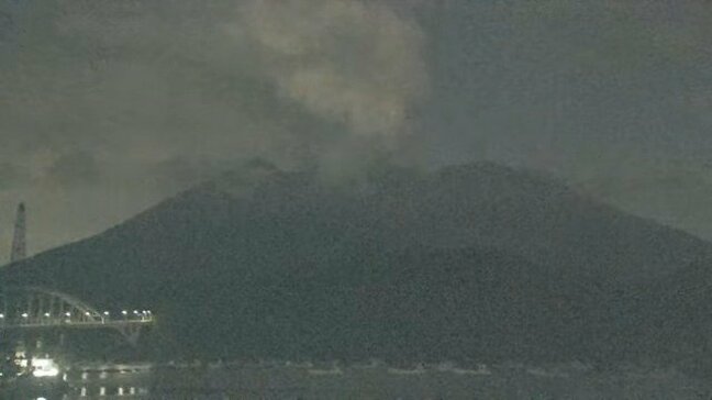 桜島で連続噴火　噴煙1300ｍ【6日・7日の降灰予報】鹿児島市谷山・指宿方向などに降灰予想|TBS NEWS DIG