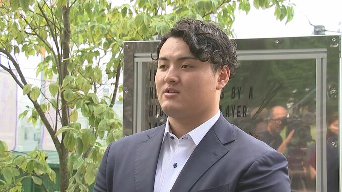 【速報】プロ野球ドラフト会議で佐々木麟太郎(スタンフォード大)選手を2球団が1巡目で指名 抽選の結果ソフトバンクが交渉権獲得 「九州の豪快な野球にあなたの力が必要」と城島CBO呼びかけ|TBS NEWS DIG