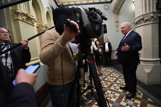 カナダ首相に「会うつもりはない」とトランプ氏-尾を引く反関税広告