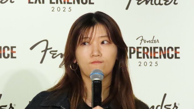 【 ヒコロヒー 】　テイラー・スウィフトとのコラボ熱望　「1番好きなところは、気が強いところ」　ゴジラギターでパフォーマンス披露|TBS NEWS DIG