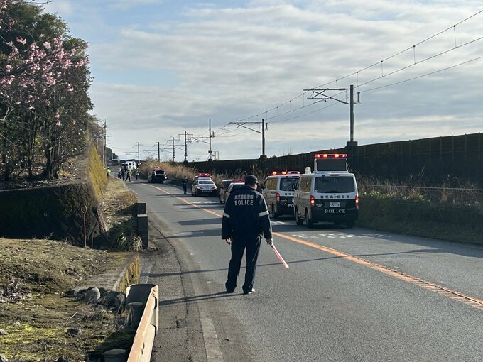 国道10号で渋滞　事故で一時通行止めで片側交互通行に　鹿児島市|TBS NEWS DIG
