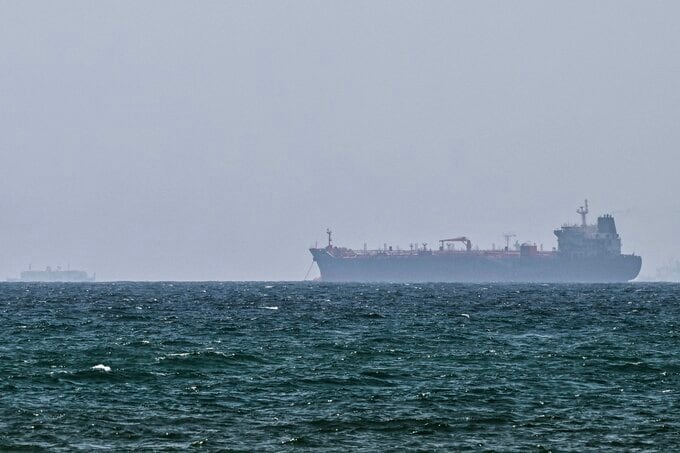 ホルムズの原油輸送が増加、位置情報隠したダーク航行で連日通過