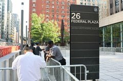 ニューヨークの連邦庁舎で放火、男を拘束－FBIや移民裁判所が入居| TBS CROSS DIG with Bloomberg