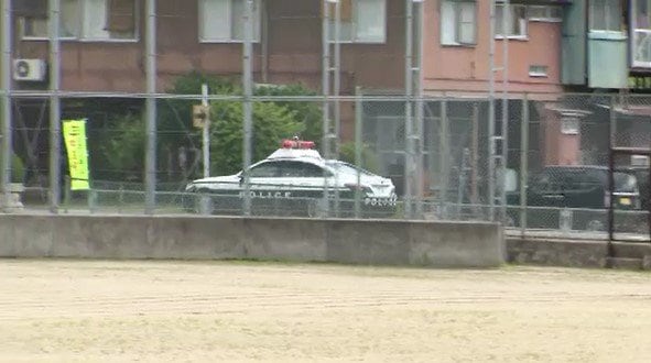 「小学校の校門の前にクマが…！」町役場や小中学校があるエリアで目撃情報相次ぐ「ドンって音がしたらクマっぽいものが…」長野・池田町…近くの小中学校は7日臨時休校　|　SBC NEWS | 長野のニュース | SBC信越放送