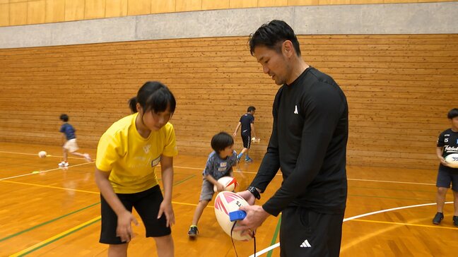 「スポーツを通して壁を壊すようになっていったらいい」元ラグビー日本代表廣瀬俊朗さんも参加!子どもたちがスポーツ・農業通して協調性・チームワークの大切さ学ぶ【高知】|TBS NEWS DIG