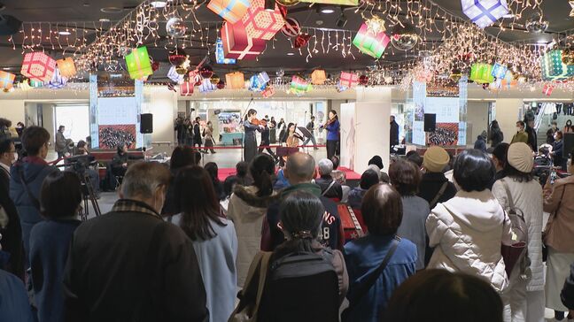 地下街で名フィルが弦楽三重奏のコンサート　通りかかった人は…「癒されました」「思いがけないクリスマスプレゼント」名古屋・サカエチカ|TBS NEWS DIG