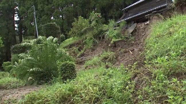 宮崎・日南市で土砂崩れに巻き込まれ97歳女性が死亡 19日の朝にかけて大雨 一時「レベル4土砂災害危険警報」発表|TBS NEWS DIG