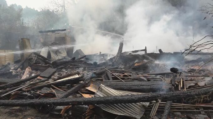 石川・珠洲市長橋町で火災 住宅と納屋の2棟焼ける 一人暮らし70代の住宅、ケガなし|TBS NEWS DIG