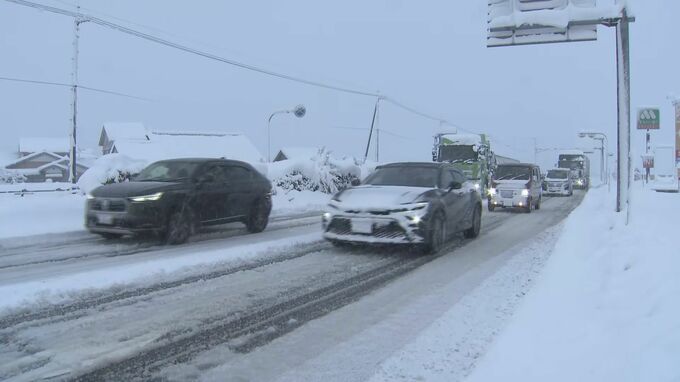 【大雪情報】北陸地方は積雪が急増　富山市猪谷で積雪121㎝（午後8時現在）　富山県では11市町村に大雪警報　警報級の大雪や高波、暴風雪となる地域が拡大するおそれ【雪と雨と風のシミュレーション】　|　富山のニュース｜天気・防災｜チューリップテレビ