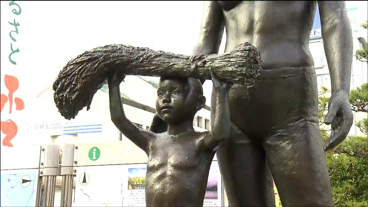 駅前にある「イネを手に持った少年と母親」ブロンズ像 なぜ“ササニシキ