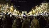 仏シャンゼリゼ通りで恒例のクリスマスイルミネーション|TBS NEWS DIG