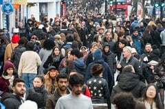ロンドンの歩き方、日本人の「配慮」に学ぼう－マナー悪化に困惑| TBS CROSS DIG with Bloomberg