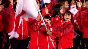 アジア大会開幕!日本選手団が笑顔で入場行進 旗手は中村輪夢と藤波朱理【開会式】|TBS NEWS DIG