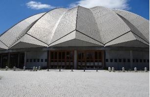 応募ないまま17年　700万円の値引きでついに愛称「アイネットやまびこドーム」に決定　地元企業が命名権を獲得　長野・松本平広域公園やまびこドーム　|TBS NEWS DIG