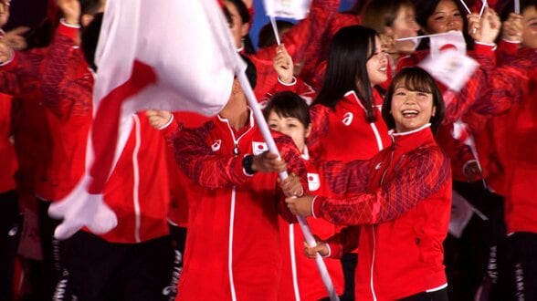 アジア大会開幕！日本選手団が笑顔で入場行進　旗手は中村輪夢と藤波朱理【開会式】|TBS NEWS DIG